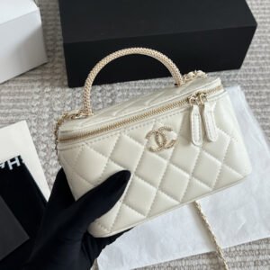 oCHANELo Bags 9493