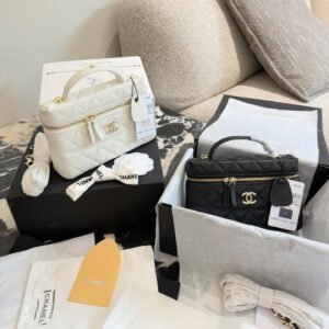 oCHANELo Bags 9552