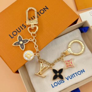 oLVo Charms 0006