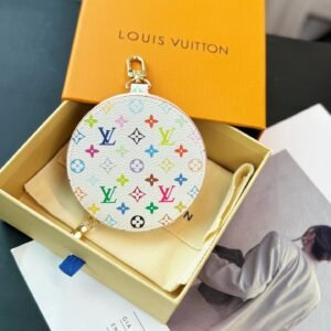 oLVo Charms 0028
