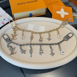 oLVo Charms 0056