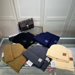 oLOEWEo Hats 0071