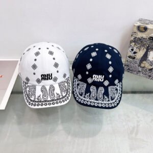 oMIUMIUo Hats 0001
