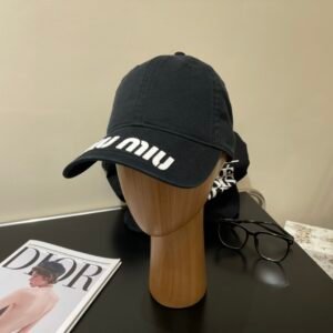 oMIUMIUo Hats 0130