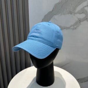 oMIUMIUo Hats 0250