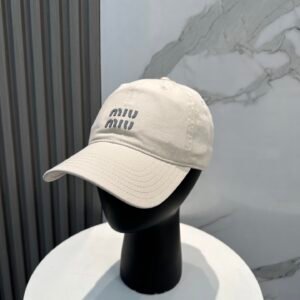 oMIUMIUo Hats 0252