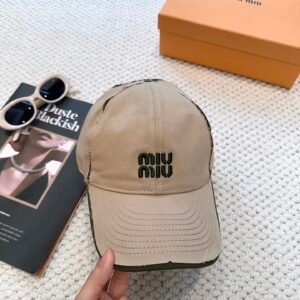 oMIUMIUo Hats 0265