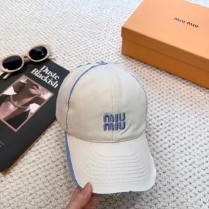 oMIUMIUo Hats 0266