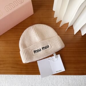 oMIUMIUo Hats 0356