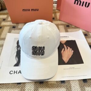 oMIUMIUo Hats 0359