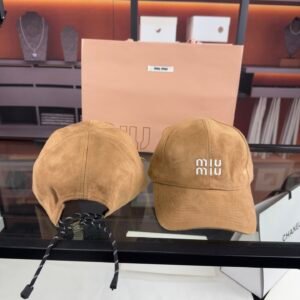 oMIUMIUo Hats 0372