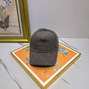 oMIUMIUo Hats 0380