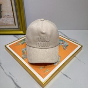 oMIUMIUo Hats 0383