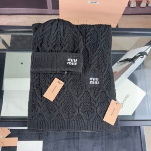 oMIUMIUo Hats 0388