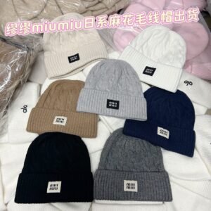 oMIUMIUo Hats 0392