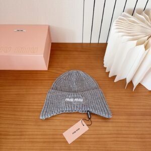oMIUMIUo Hats 0400