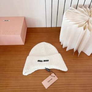 oMIUMIUo Hats 0402
