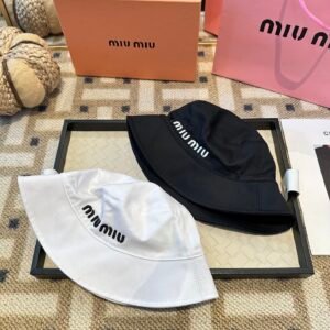 oMIUMIUo Hats 0431
