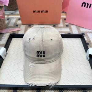 oMIUMIUo Hats 0440