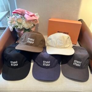 oMIUMIUo Hats 0449