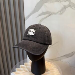 oMIUMIUo Hats 0457