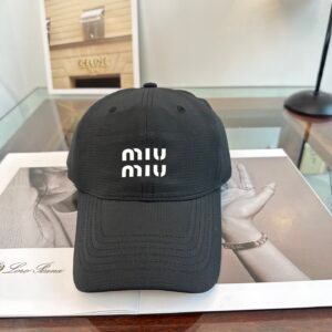 oMIUMIUo Hats 0473