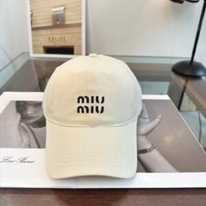 oMIUMIUo Hats 0475