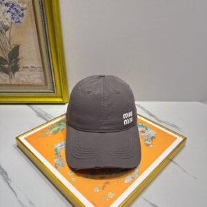 oMIUMIUo Hats 0487