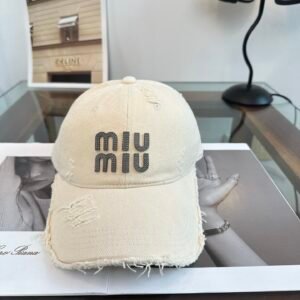 oMIUMIUo Hats 0553
