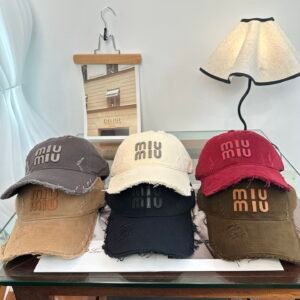 oMIUMIUo Hats 0554