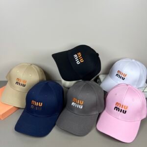 oMIUMIUo Hats 0561