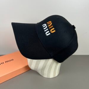 oMIUMIUo Hats