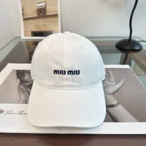 oMIUMIUo Hats 0588