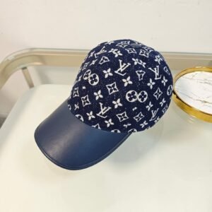oLVo Hats 0002