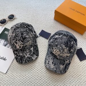 oLVo Hats 0180