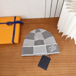 oLVo Hats 0256