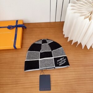 oLVo Hats 0258