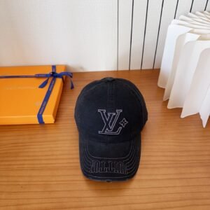 oLVo Hats 0261