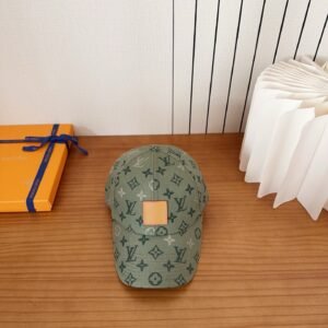 oLVo Hats 0316
