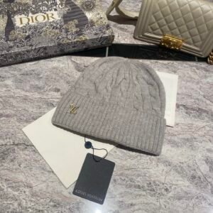 oLVo Hats 0329