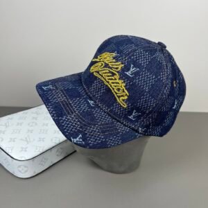 oLVo Hats 0405