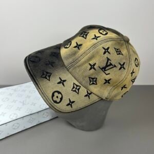 oLVo Hats